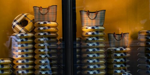 Używane ubrania Burberry – luksus w zasięgu ręki